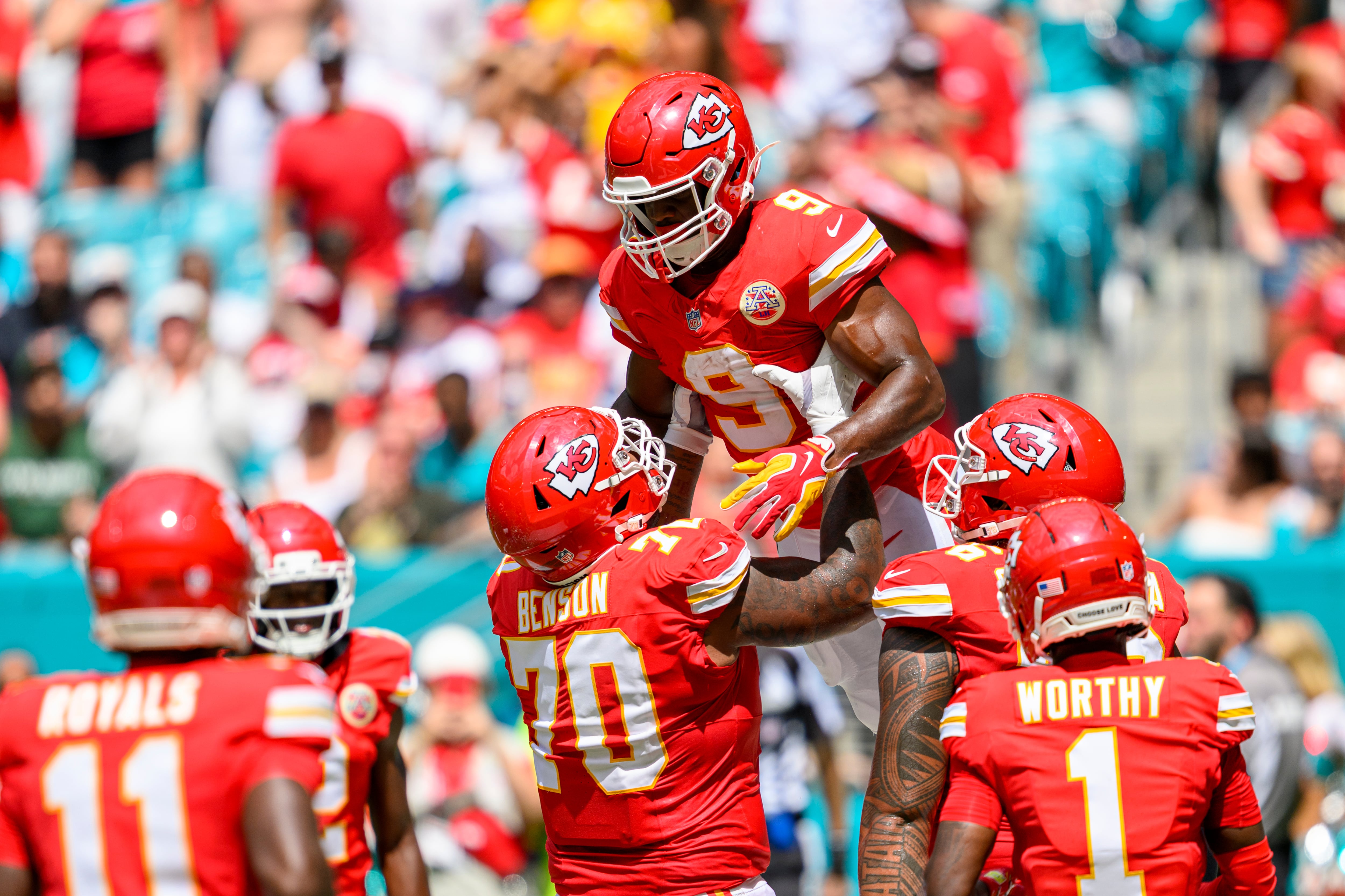 Kansas City Chiefs Duo Earn Monthly NFL Honors
