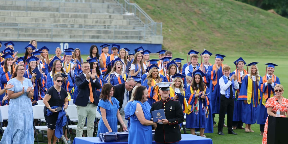 Teen completes Marine Corps training ahead of high school graduation, reaching years-long goal Teen completes Marine Corps training ahead of high school graduation, reaching years-long goal