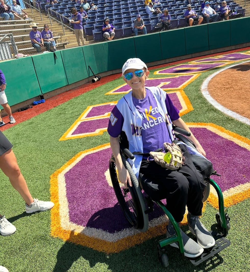 Emily Bounds, former star softball player and cancer fighter, dies at 28