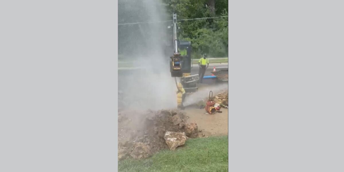 Fire Hydrant History.pdf WWI-era fire hydrant replacement leads to boil water advisory