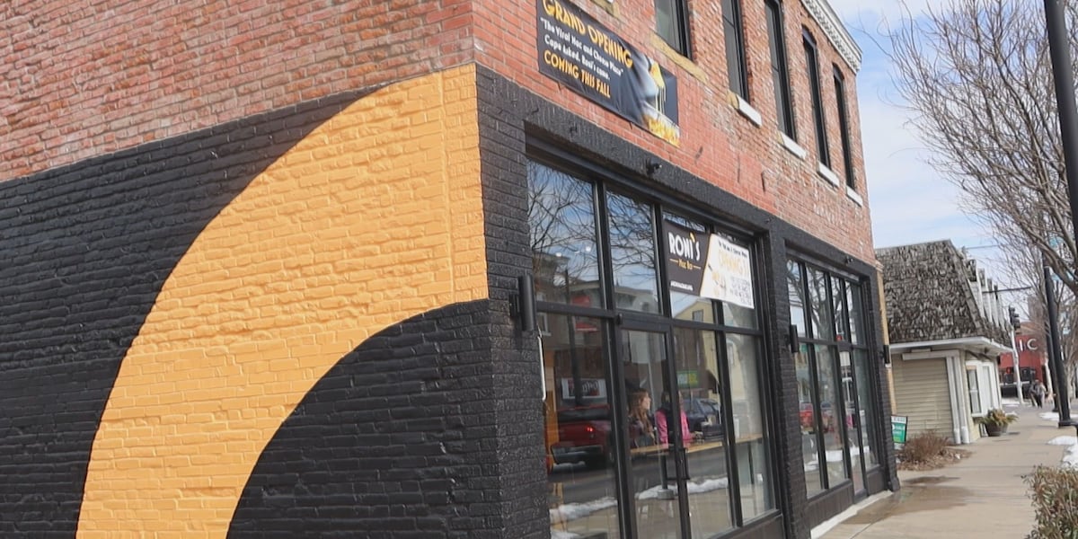 Roni’s Mac Bar holds grand opening in Cape Girardeau