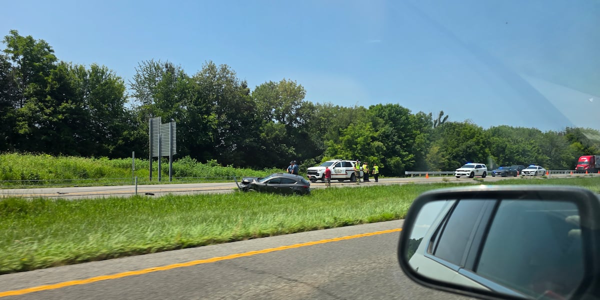 Crash slowed traffic on southbound I-55 near 103mm in Cape Girardeau