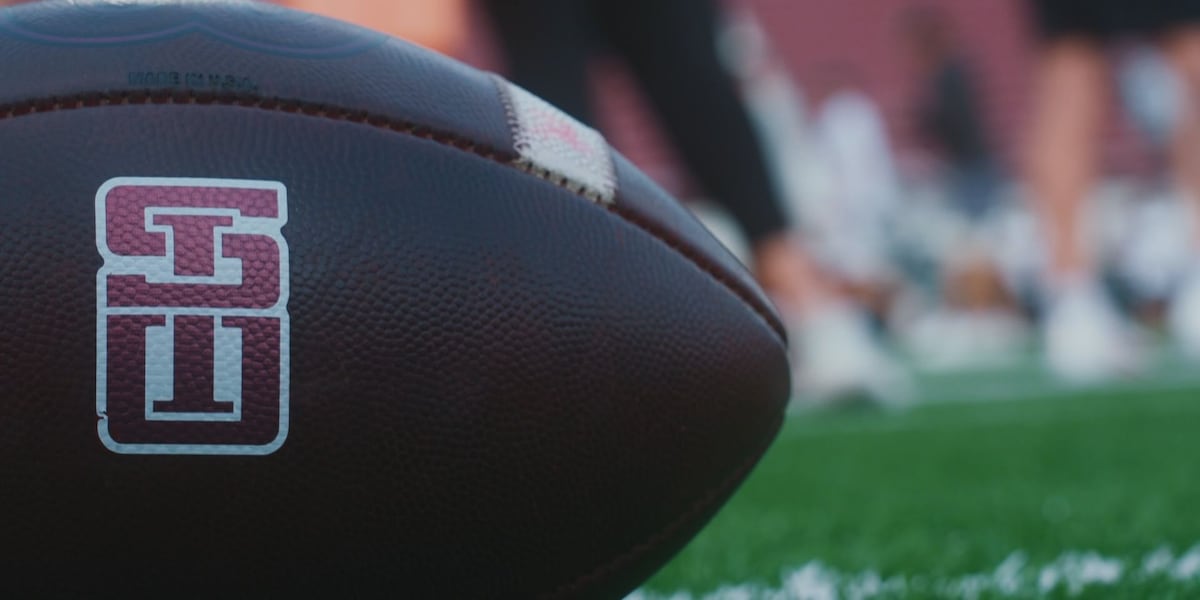 SIU Football team kicks off summer practices